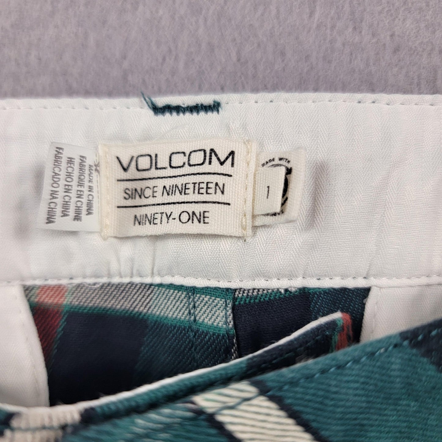 Volcom Frochickie Pants Womens 1 X 27 Plaid Green Slim Straight Ankle Fit
