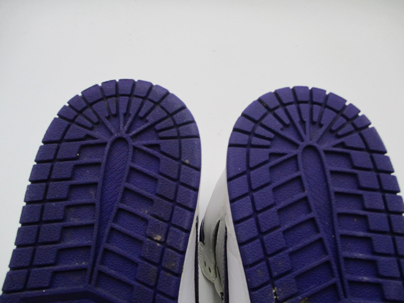 Nike Air Jordan 1 High OG Shoes Womens Size 7.5 White Court Purple CD0461-15113