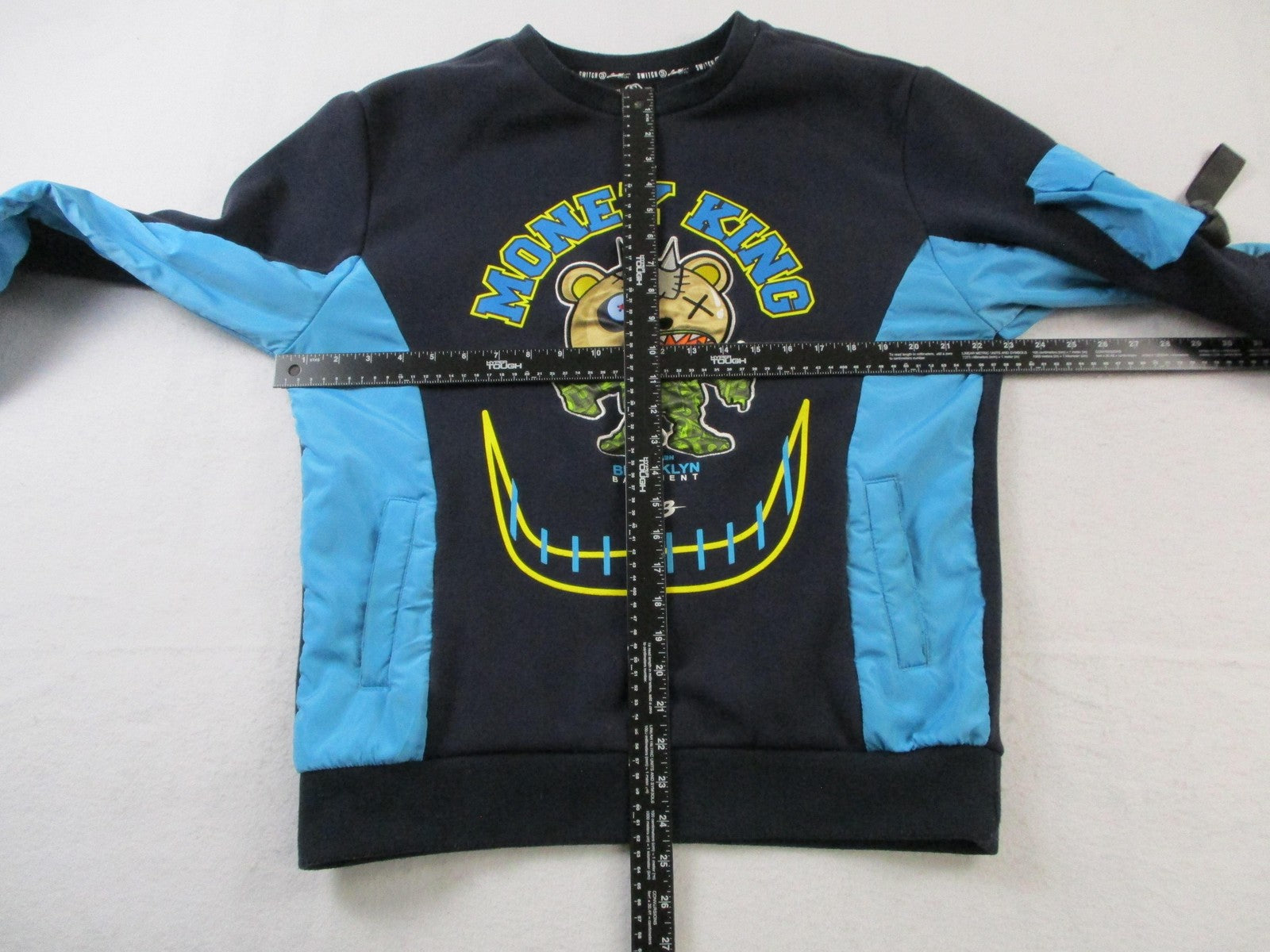 Switch Remarkable Sweatshirt Mens Large Blue Pullover Money King Bear Graphic6