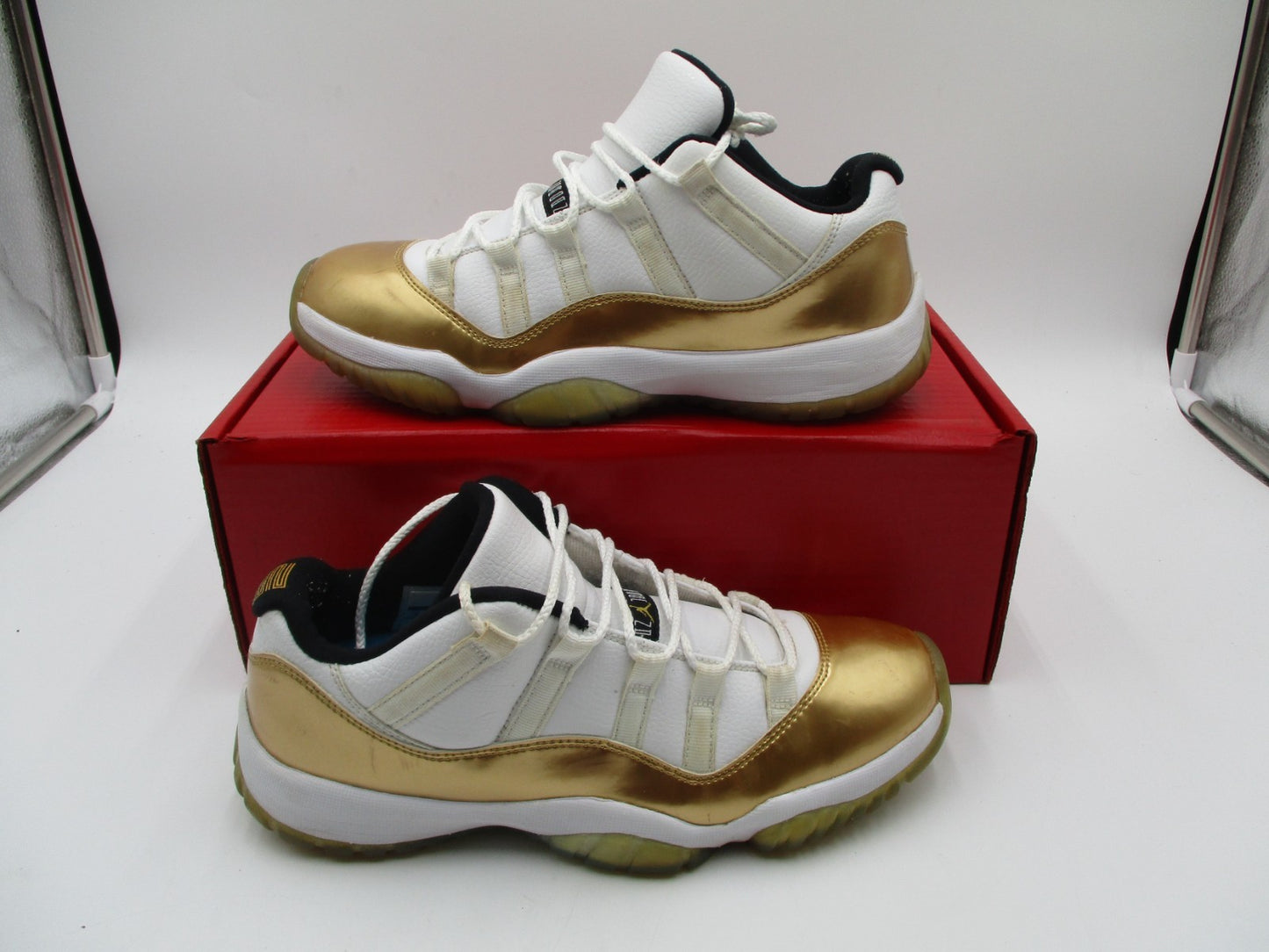 Air Jordan 11 Low Shoes Mens Sz 8 Metallic Gold Closing Ceremony 528895-103 1D33