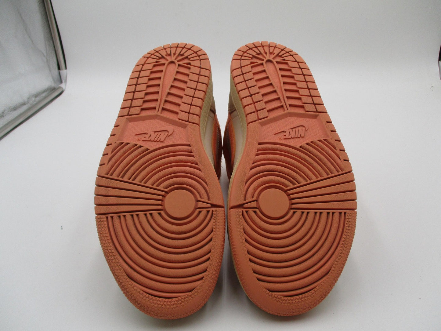 Air Jordan 1 Mid SE Shoes Womens Size 8 Apricot Orange Guava Ice DH4270-800 1K28