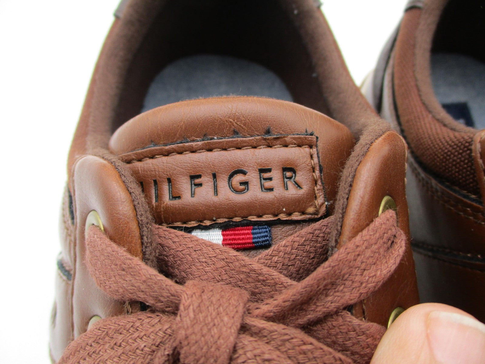 Tommy Hilfiger Shoes Mens Size 11 Brown Casual Low Top Sneakers TMSPARKS-SS4