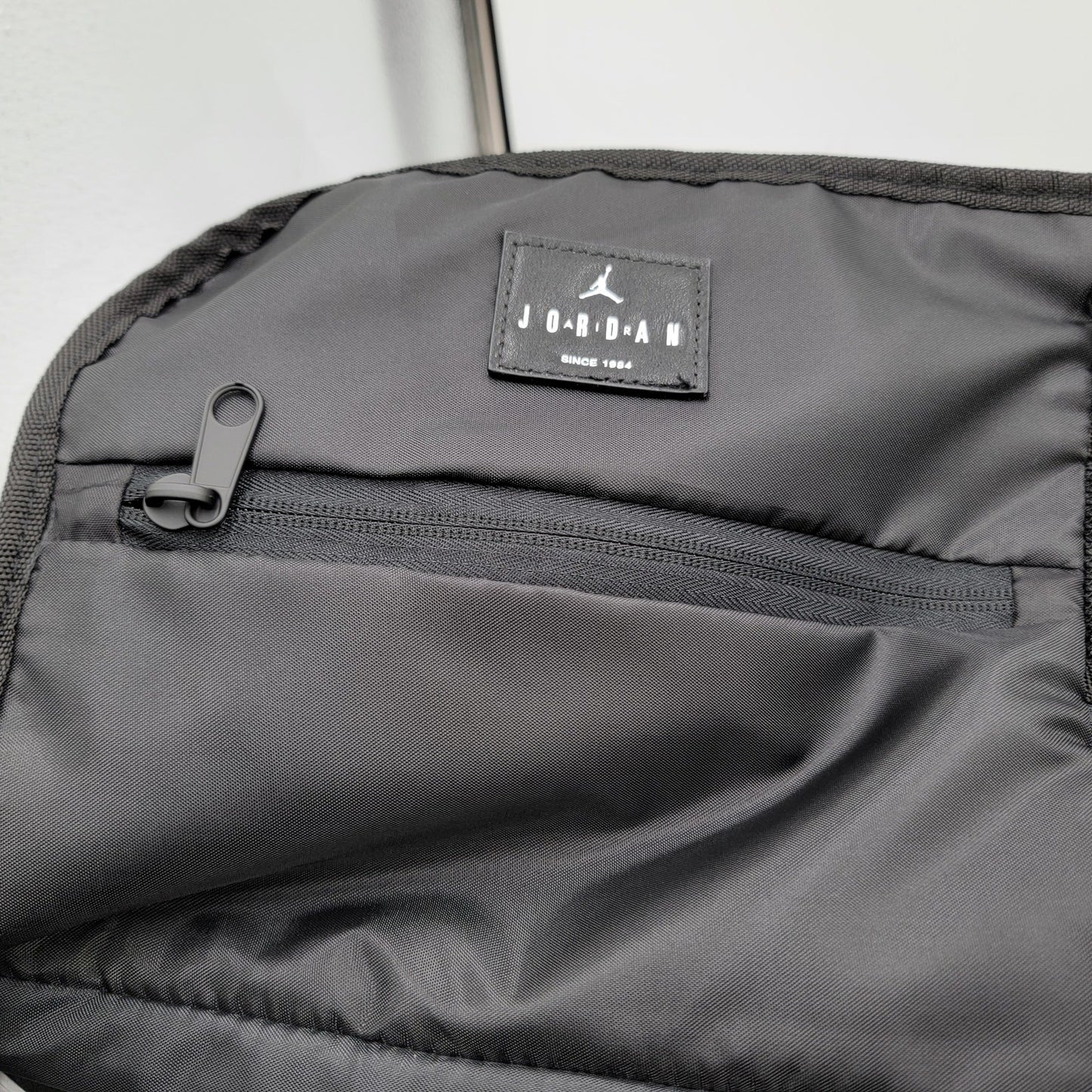 Jordan Collectors 44L Duffle Travel Bag Black | BRAND NEW | MA09320239