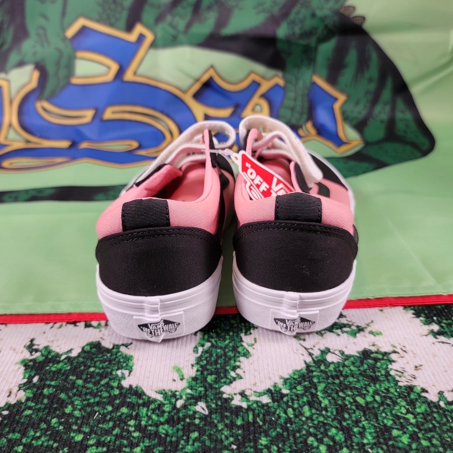 Vans Ward V Fearless Blk/Pink Icing Sz 4.5 Kids VN0A4BTCWG812