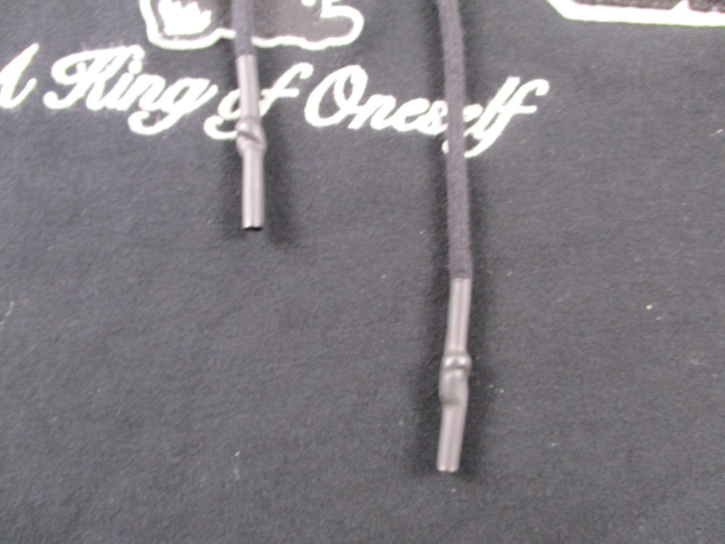 AKOO Hoodie Mens 2XL Black Pullover Fleece Sweatshirt KING Graphic Front 16665