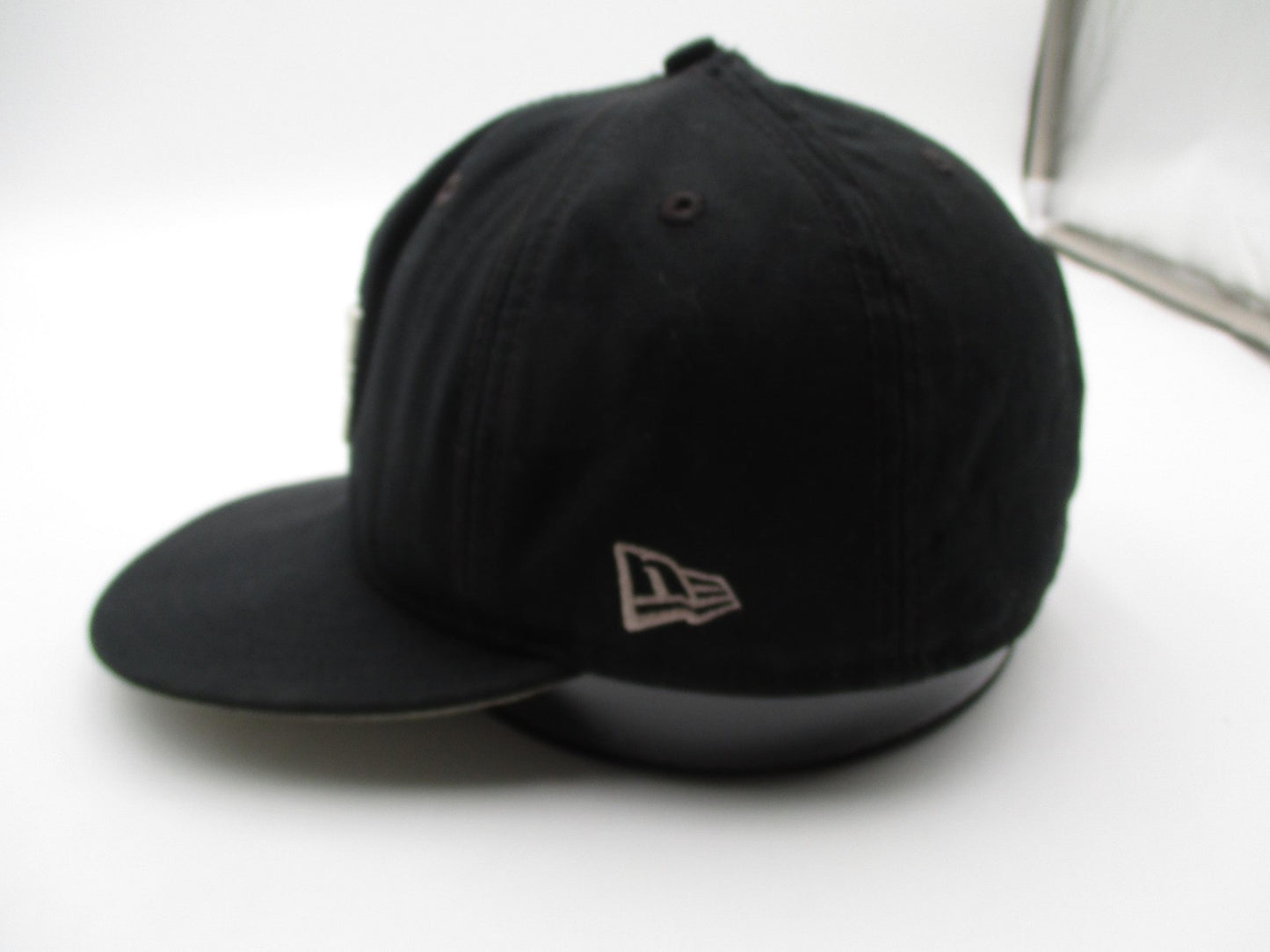 New Era DC Shoes Hat Cap Fitted Mens 7 3/8 Black 59FIFTY Skateboard Distressed2