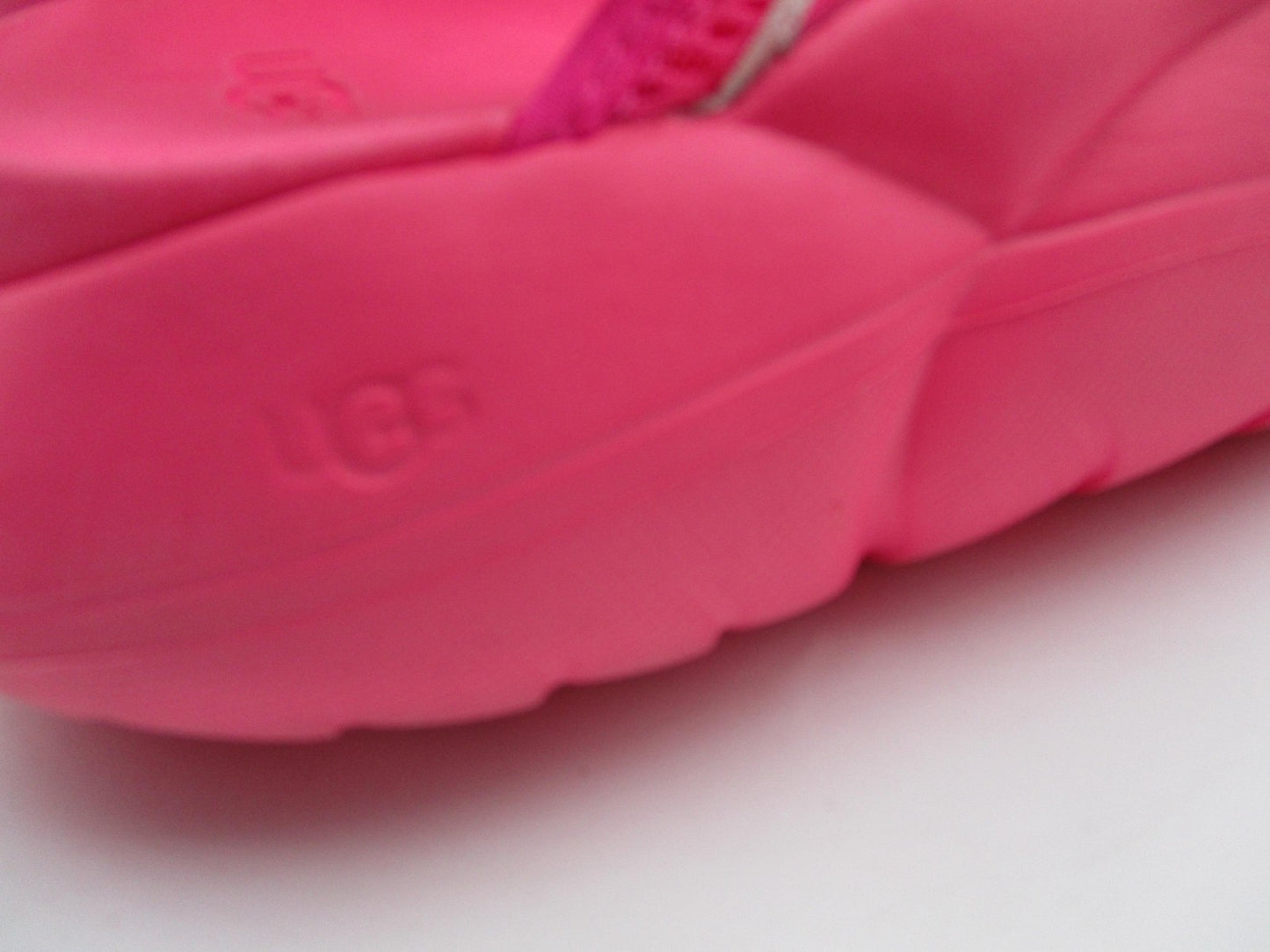 UGG Shoes Womens Size 6 Pink Logo Strappy Platform Wedge Sport Sandals 11100908