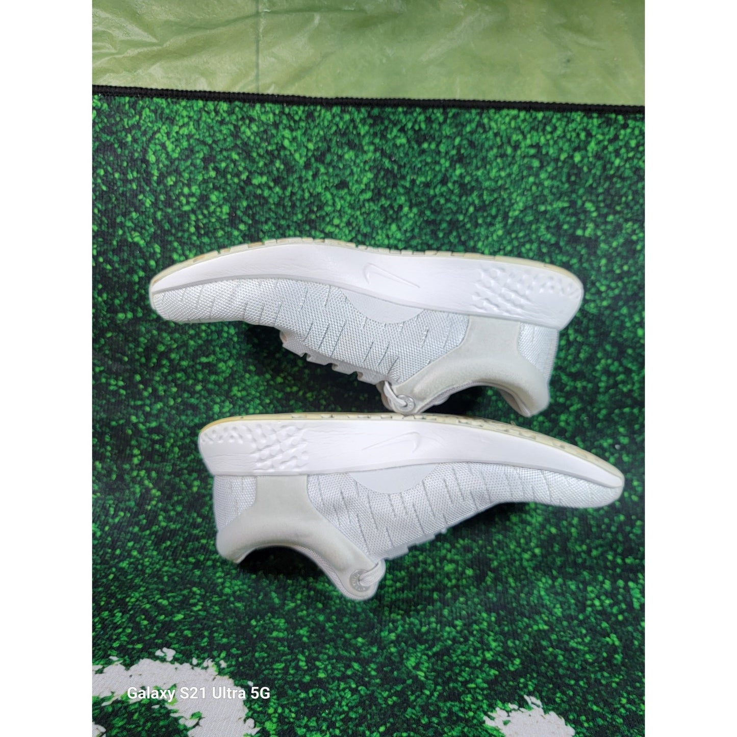 Nike Wmns Renew Serenity Run 'Pure Platinum' Sz 8 DB05220012