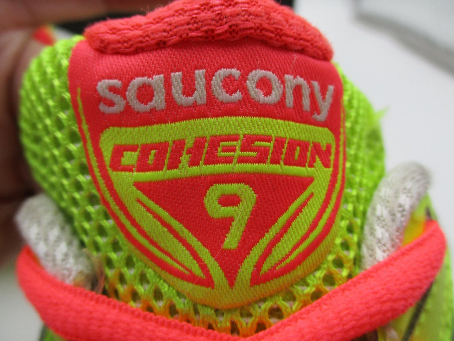 Saucony Cohesion 9 Shoes Womens Size 10 Neon Green Pink Running S1526226 (1G7)13