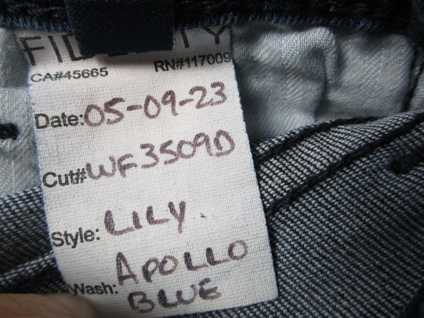 Fidelity Lily Jeans Womens 26 Blue Bootcut Mid Rise Stretch Denim Apollo 14725