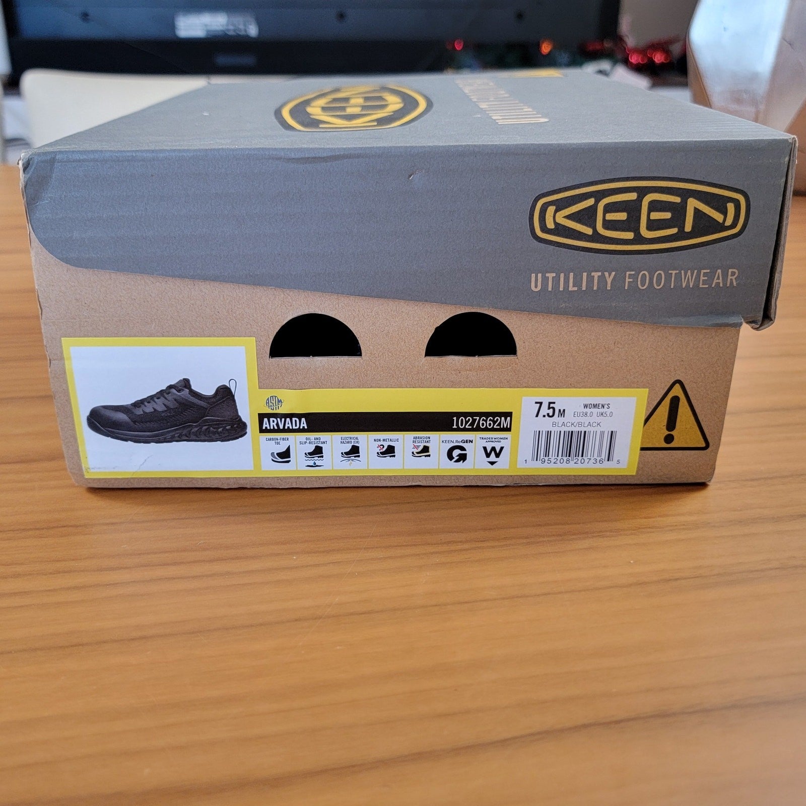 KEEN Wmns Utility Arvada Shift Sneakers Comp Toe Sz 7.56