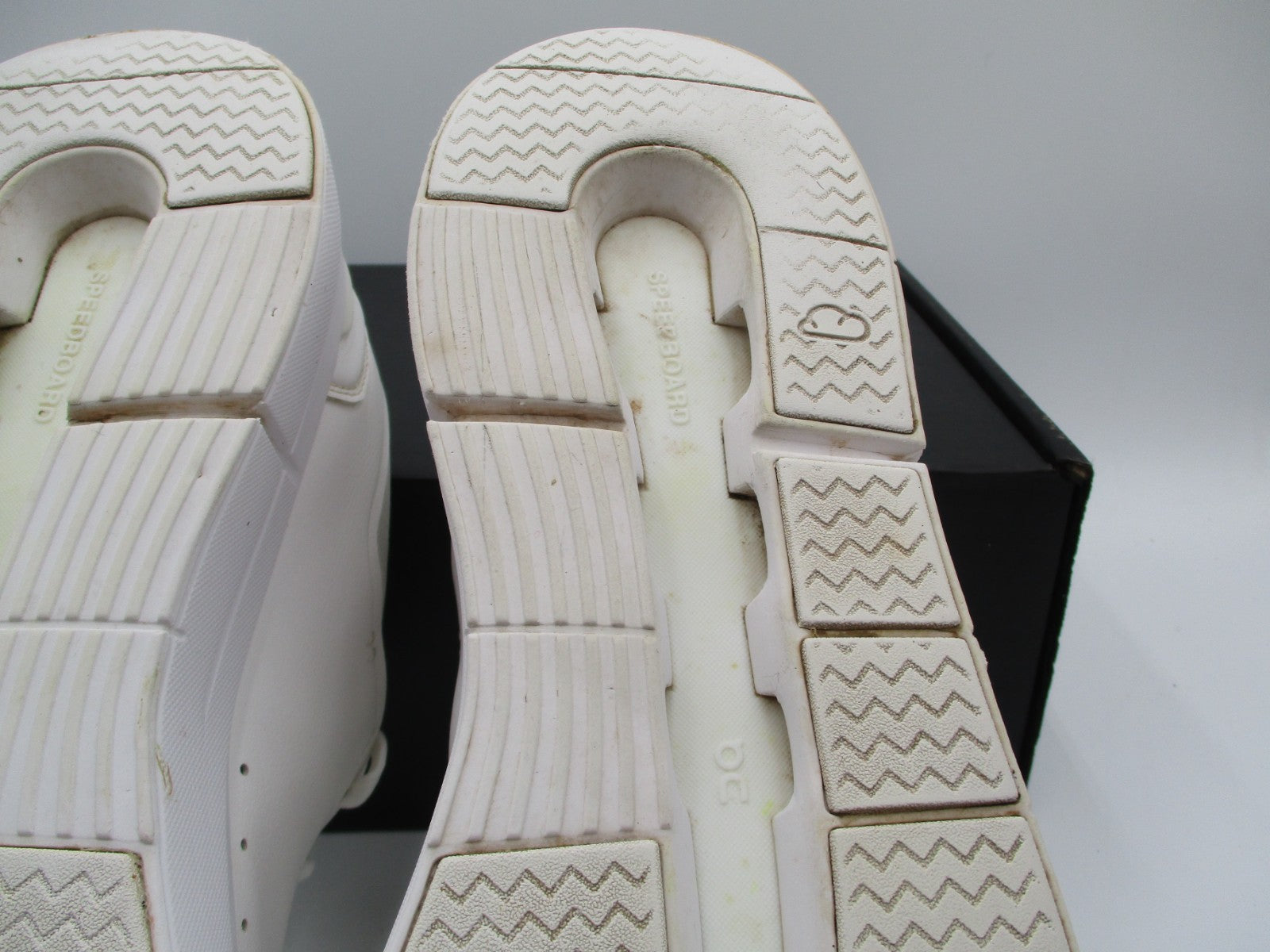 On THE ROGER Advantage Men’s White Leather Sneakers Size US 14 3MD10642351 (1B3)6