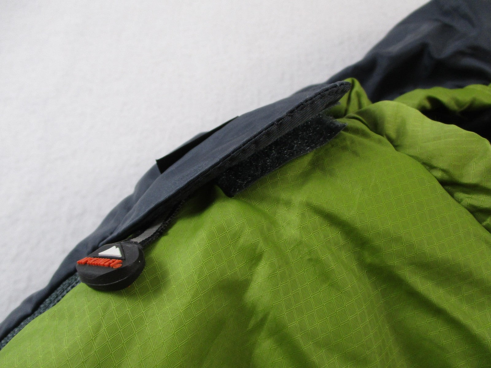 McKINLEY Discovery Light Sleeping Bag Large Thermolite Synthetic Green Camping5