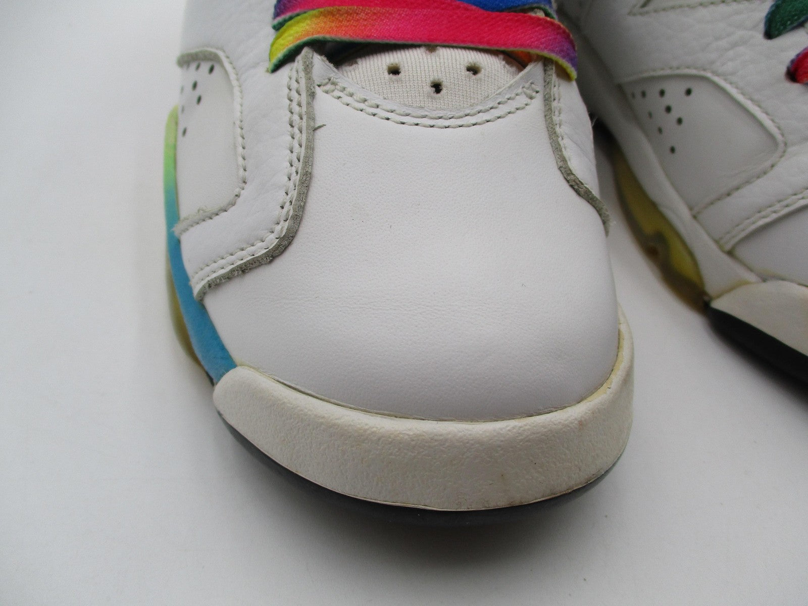 Air Jordan 6 Retro Rainbow Shoes Youth Size 6Y Multicolor Sneakers 384665-1033
