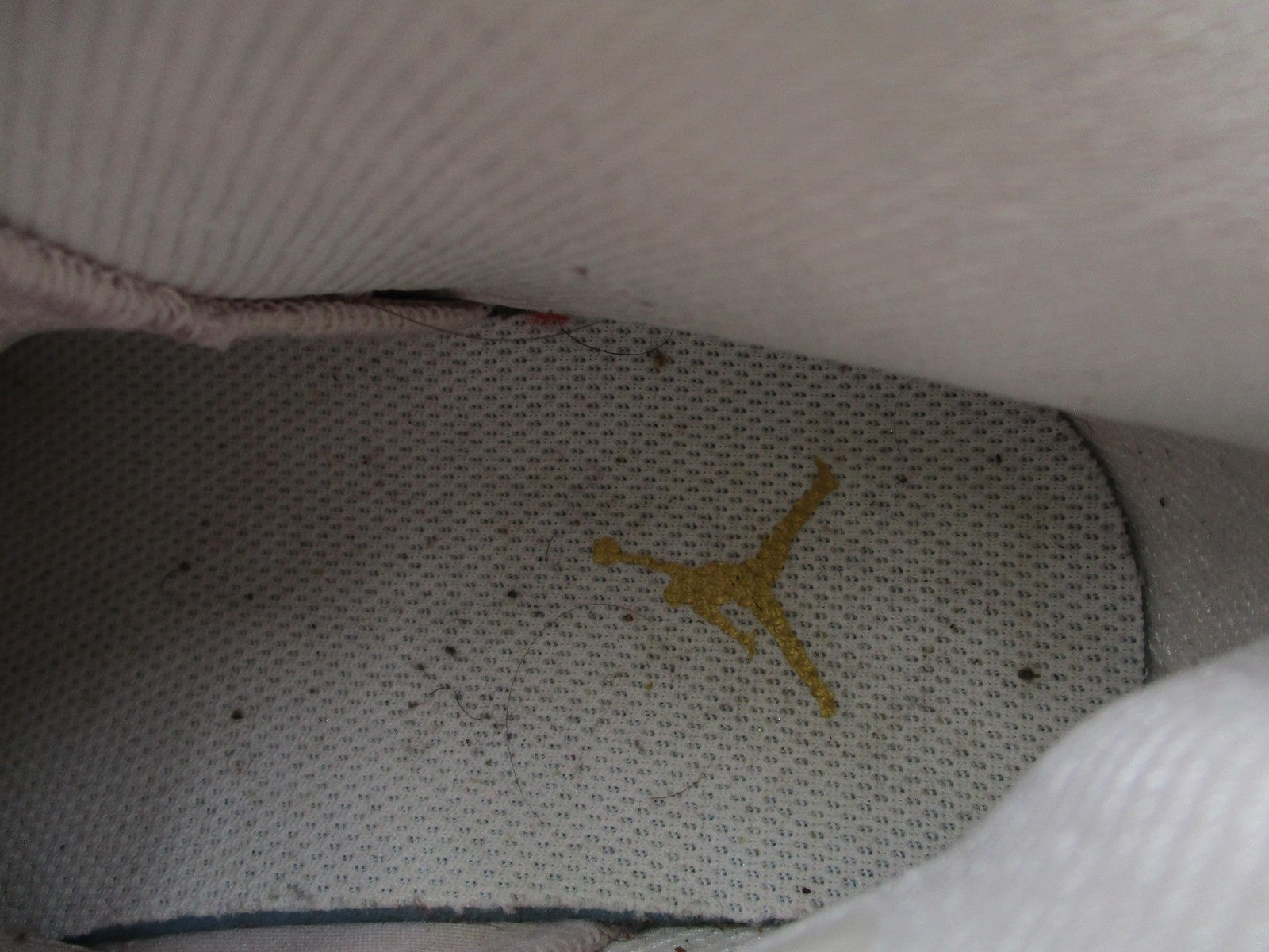 Air Jordan 6 Retro Gold Hoops Shoes Womens Size 7 White Pink Sneakers DH9696-10020