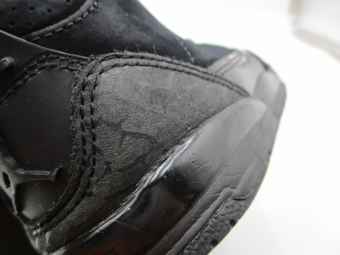 Jordan Kids Size 10C 'Black Cat' Suede Retro Basketball Sneakers DM0968001 1T912
