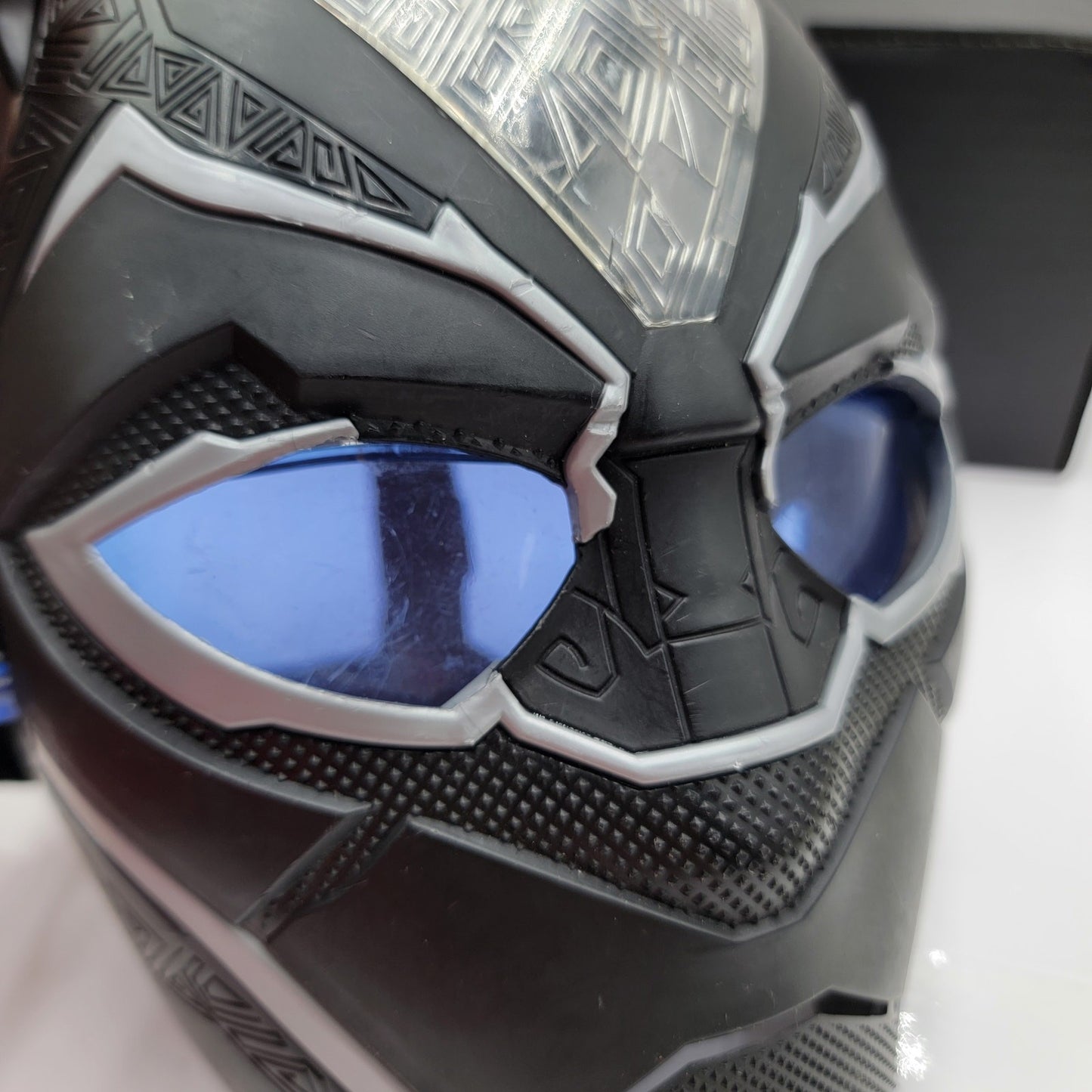 Spiderman Mask and Black Panther Light Up Mask 2 Pack Bundle3