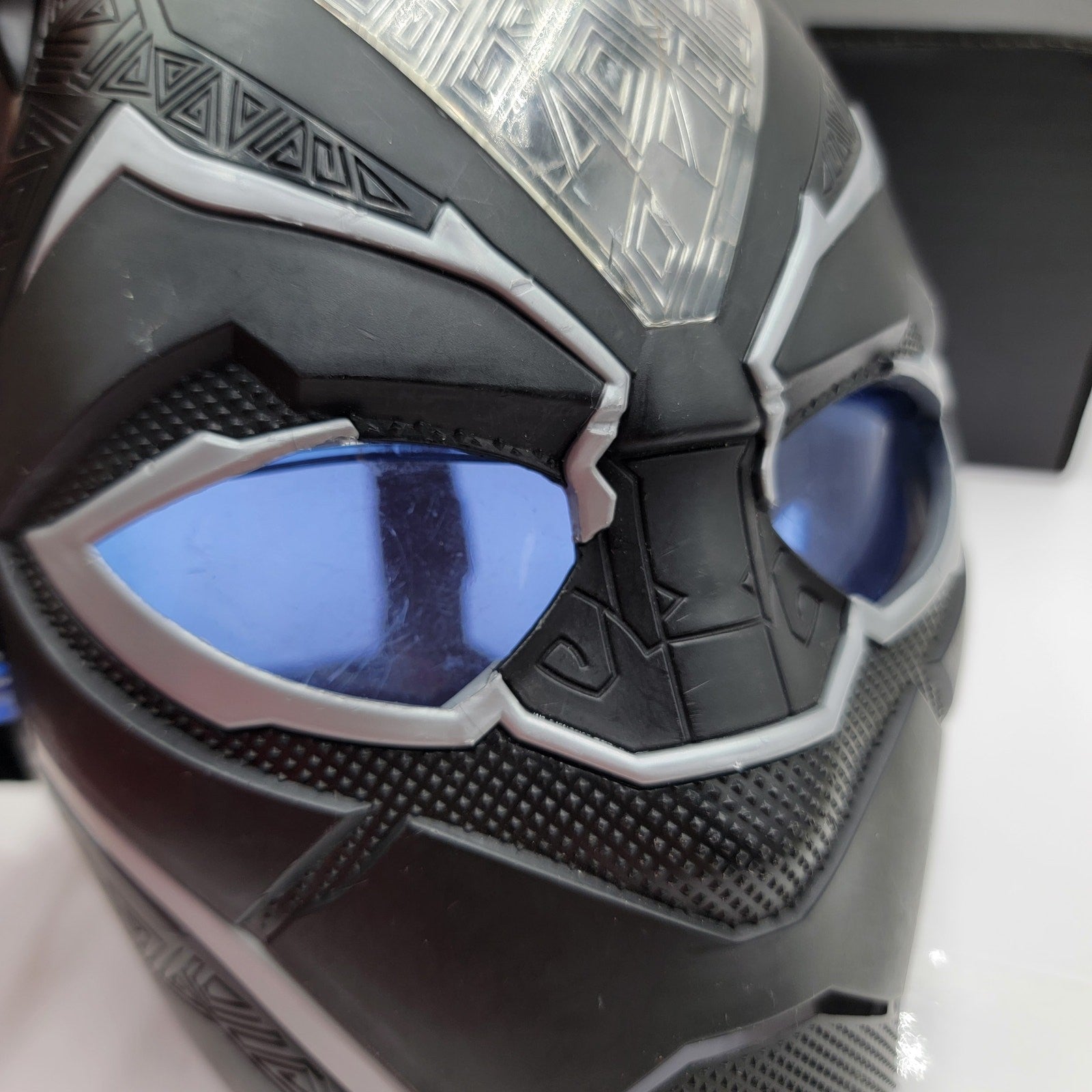 Spiderman Mask and Black Panther Light Up Mask 2 Pack Bundle3