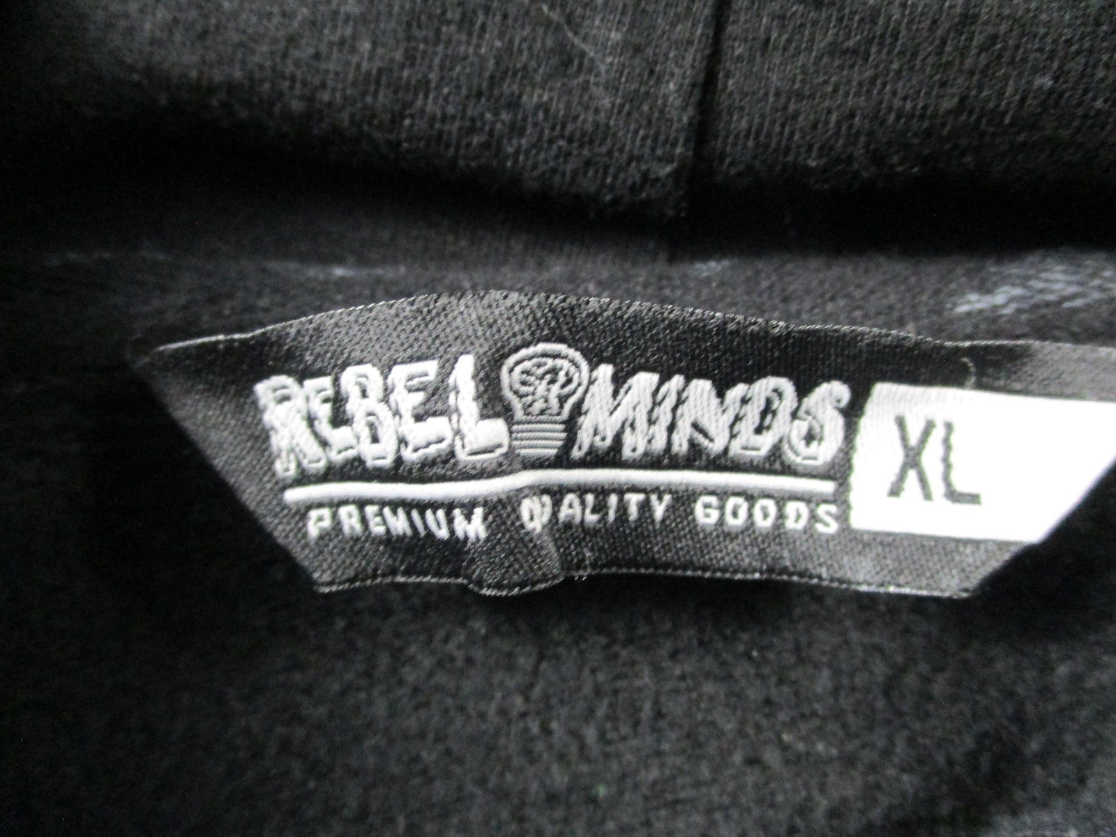 Rebel Minds Hoodie Mens XL Black Pullover Fleece Sweatshirt Cold Hearted Graphic2