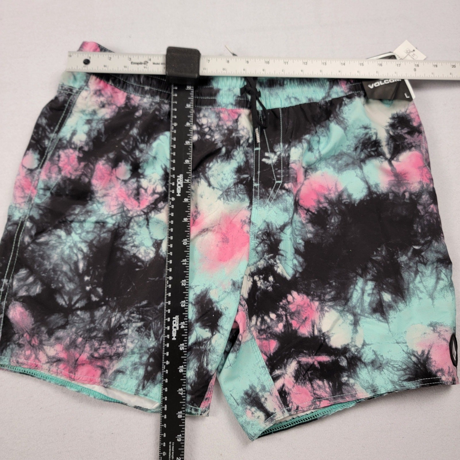 Volcom Tie Dye Elastic Waist Board Shorts Men’s Large Multicolor Swim Trunks NWT7