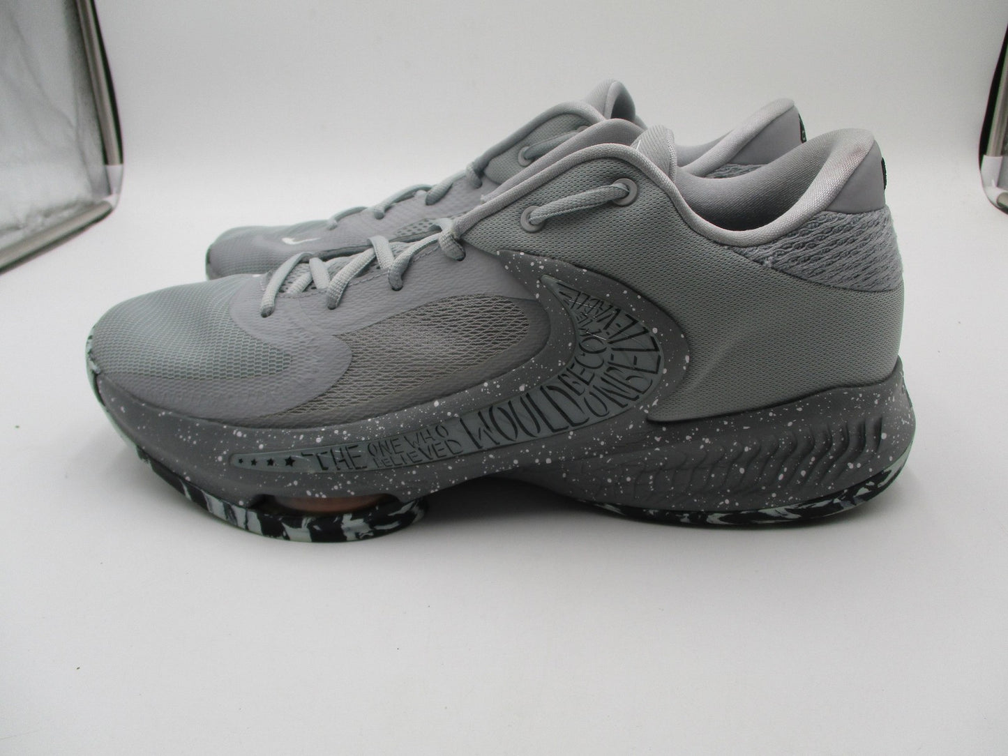 Nike Zoom Freak 4 Shoes Mens Size 13 Gray Low Top Basketball Sneakers DJ6149-0046