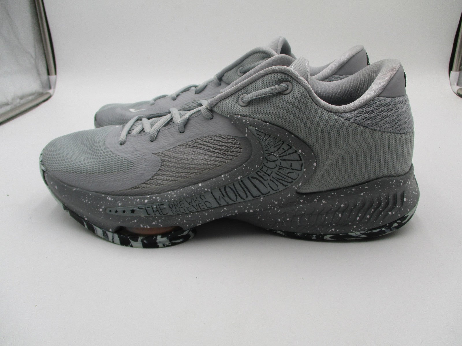 Nike Zoom Freak 4 Shoes Mens Size 13 Gray Low Top Basketball Sneakers DJ6149-0046