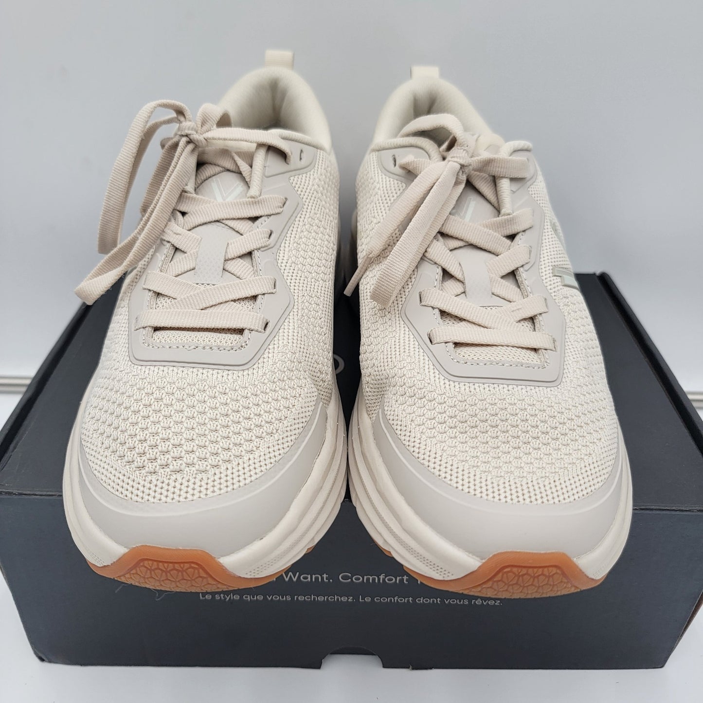 Vionic Walk Max Women's Lace Up Comfort Sneaker Cream  9.5 Wide2