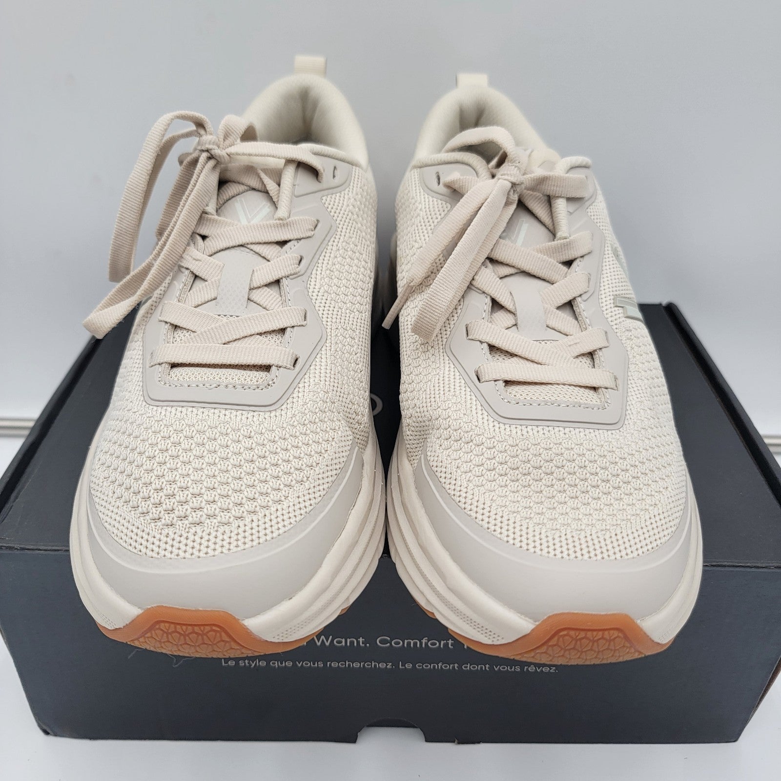 Vionic Walk Max Women's Lace Up Comfort Sneaker Cream  9.5 Wide2