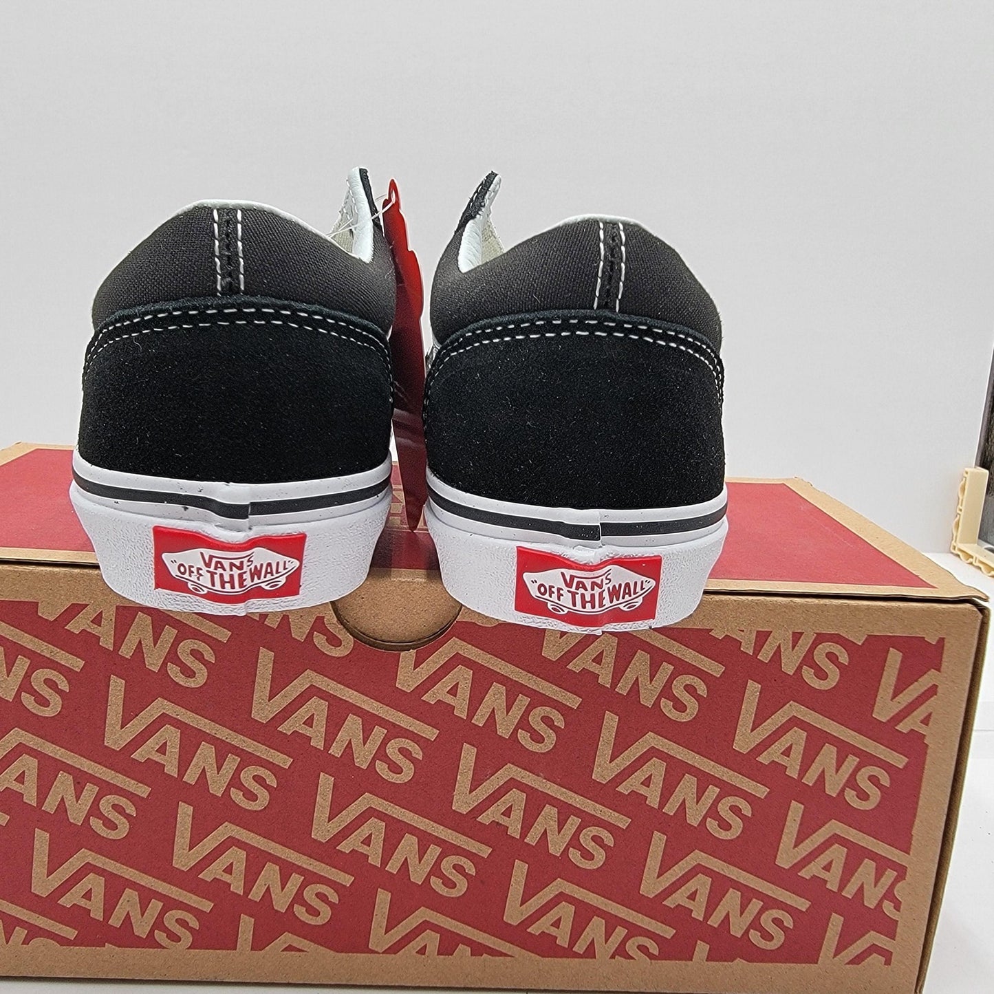 Vans Old Skool Shoes Kids Size 2.5 Classic Skate Black True White VN000W9T6BT3
