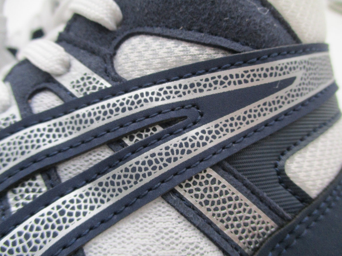ASICS Snapdown Shoes Youth Size 3.5 White Navy Wrestling High Top 1084A0145