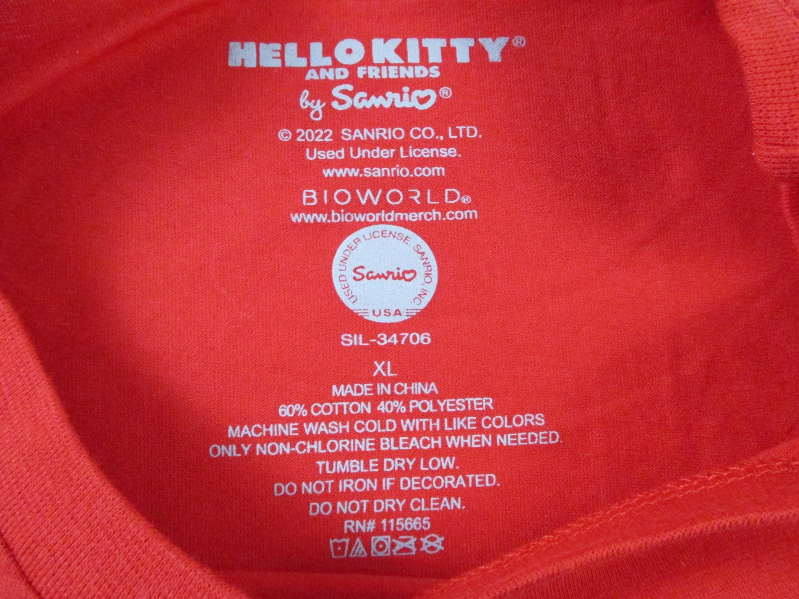 Bioworld Shirt Womens XL Red Hello Kitty Christmas Gingerbread Tee 152515262