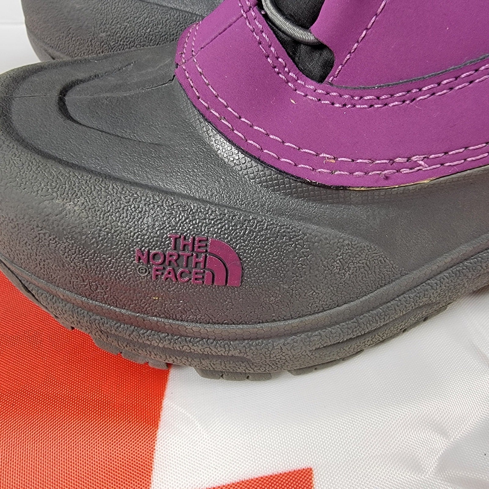 The North Face Alpenglow II Waterproof Girls Winter Boot Sz 22