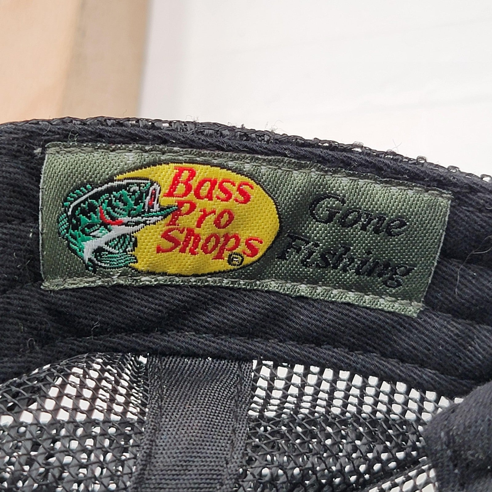 Bass Pro Shops Hat Cap Snap Back Black Mesh Trucker Patch Gone Fishing Mens6