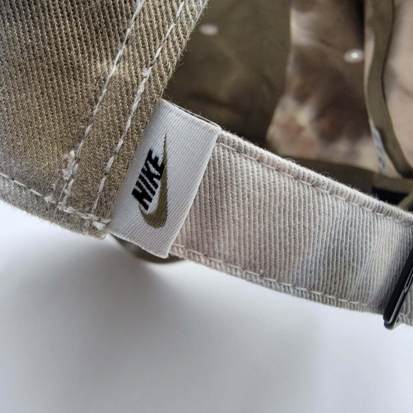 Nike Club Cap Olive White Strap Back Mens Sz L/XL FN41983253