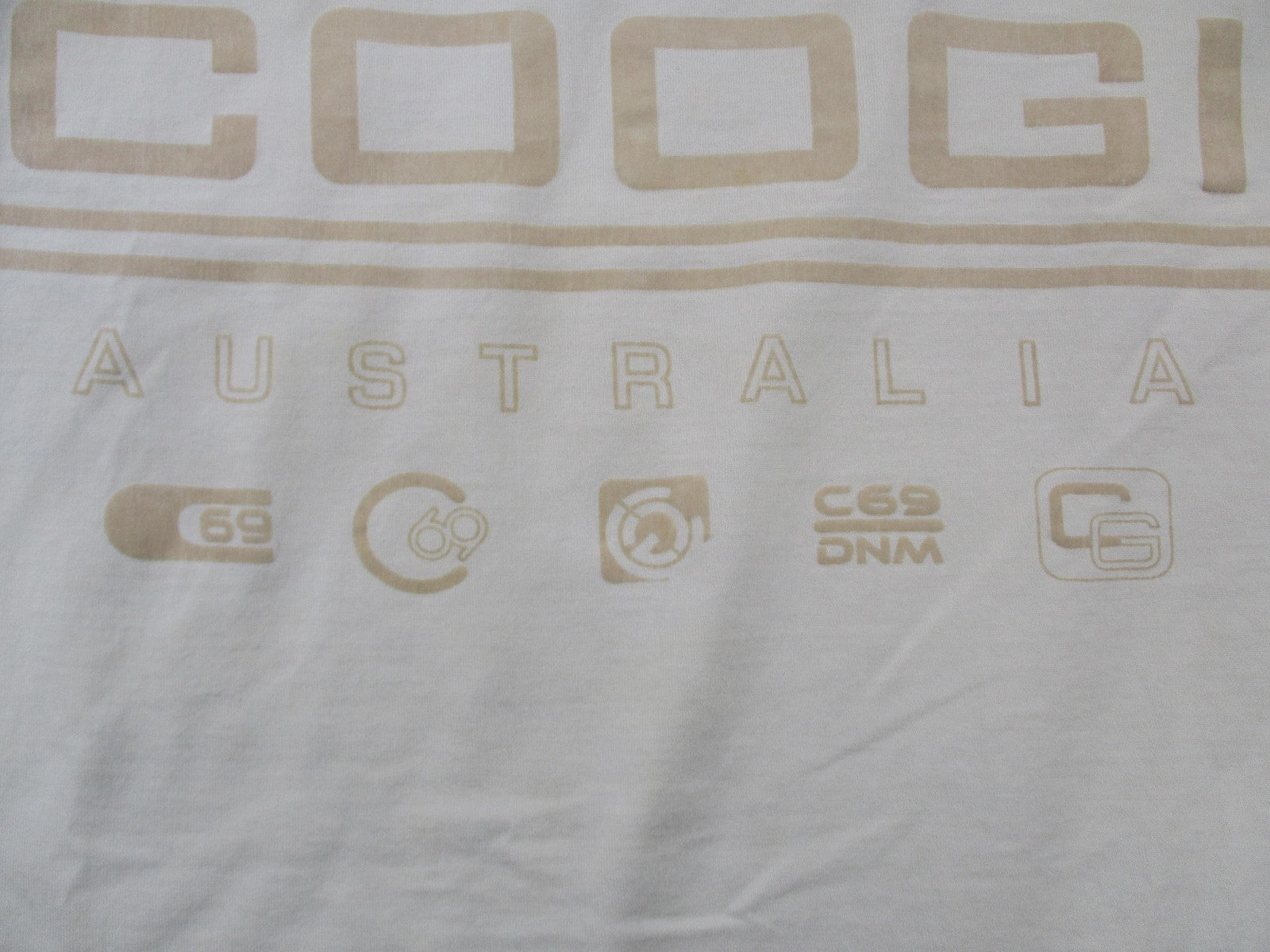 COOGI Shirt Mens 2XL White C69 Australia Logo Graphic Tee Streetwear Casual2