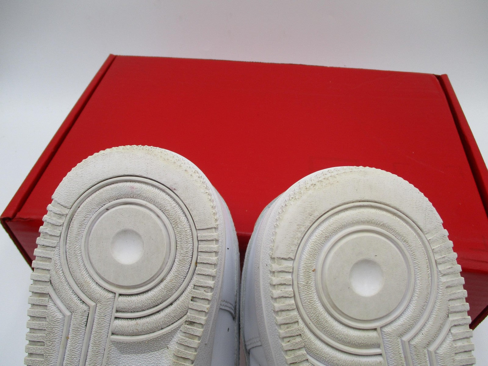 Nike Air Force 1 '07 Mens Size 9.5 White Leather AF1 Sneakers CW2288111 1D511