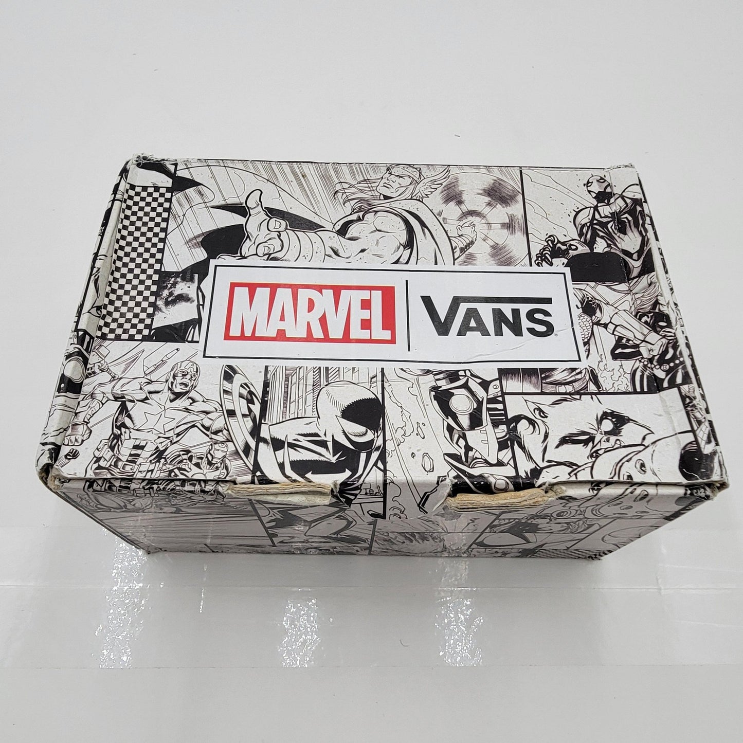 Vans Marvel Avengers Old Skool V Toddler Shoes 5 Captain America Hulk Wing NWT8
