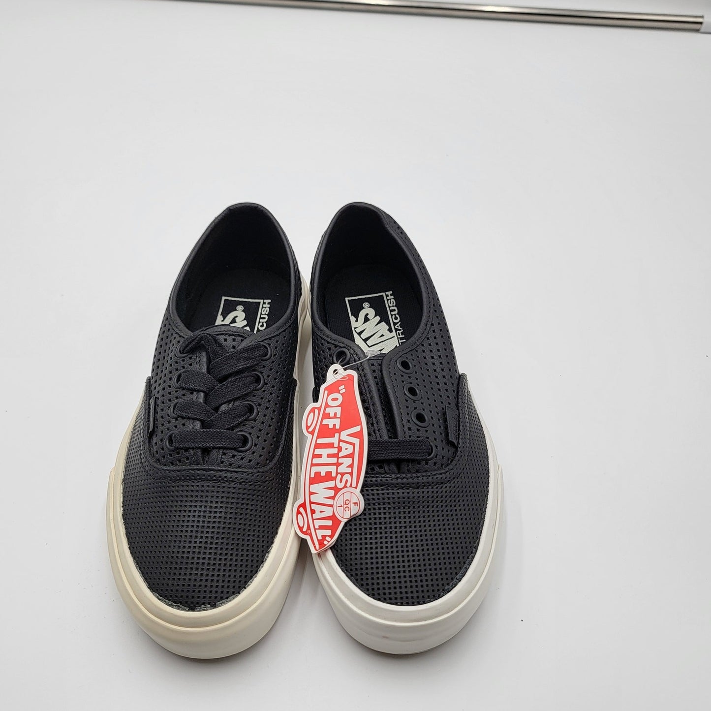Vans Authentic DX Square Perf Sz 4M/5.5W Black VN038ESIUZ4
