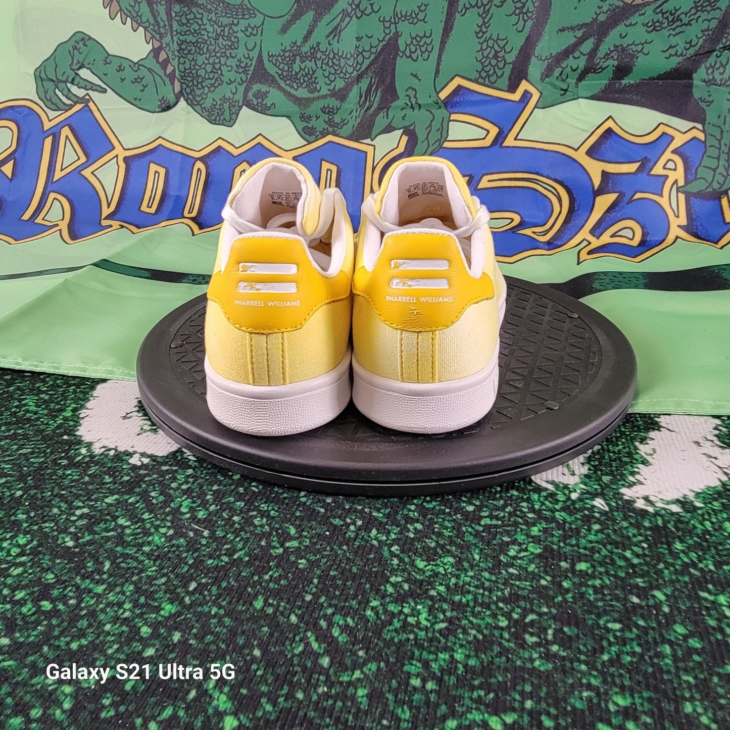 Adidas Pharrell Williams HU Stan Smith Men's Yellow/White Shoes Sz 53
