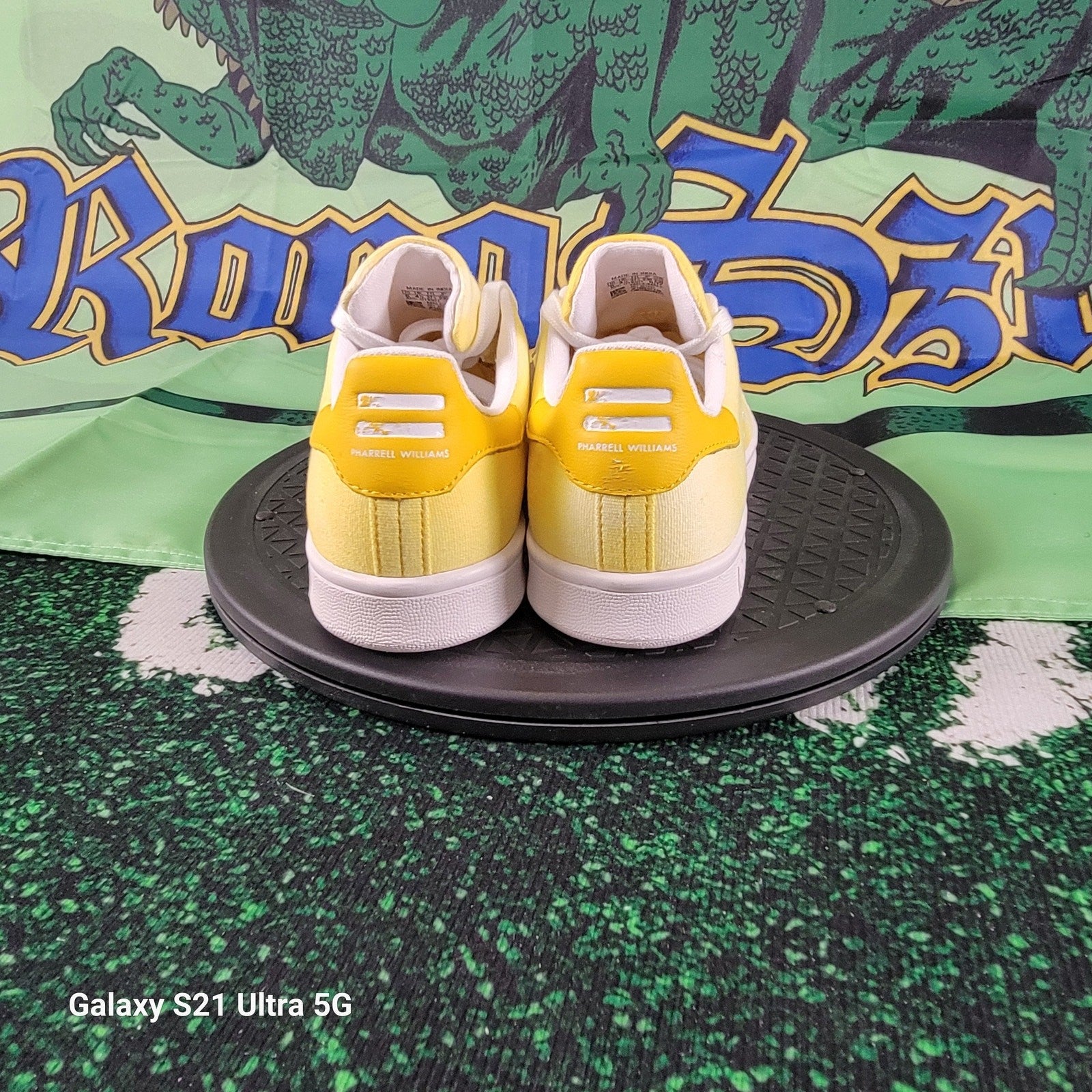Adidas Pharrell Williams HU Stan Smith Men's Yellow/White Shoes Sz 53