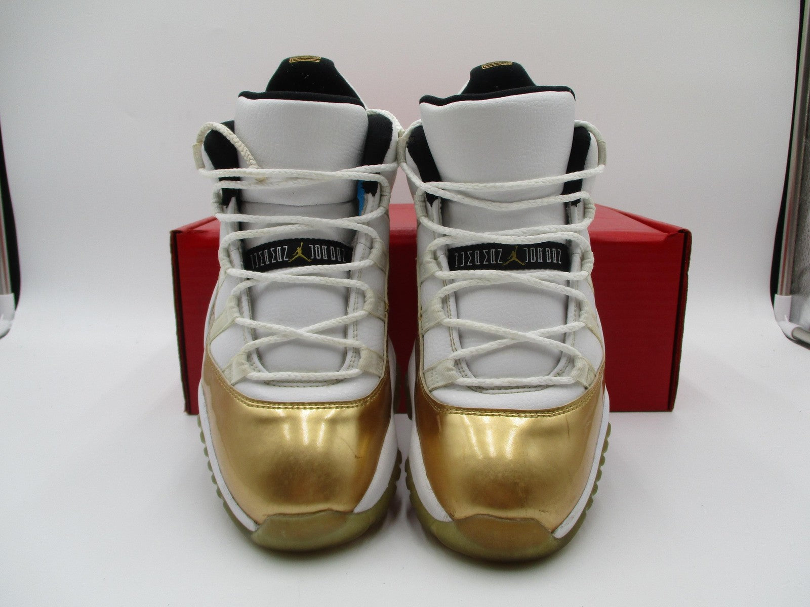 Air Jordan 11 Low Shoes Mens Sz 8 Metallic Gold Closing Ceremony 528895-103 1D32