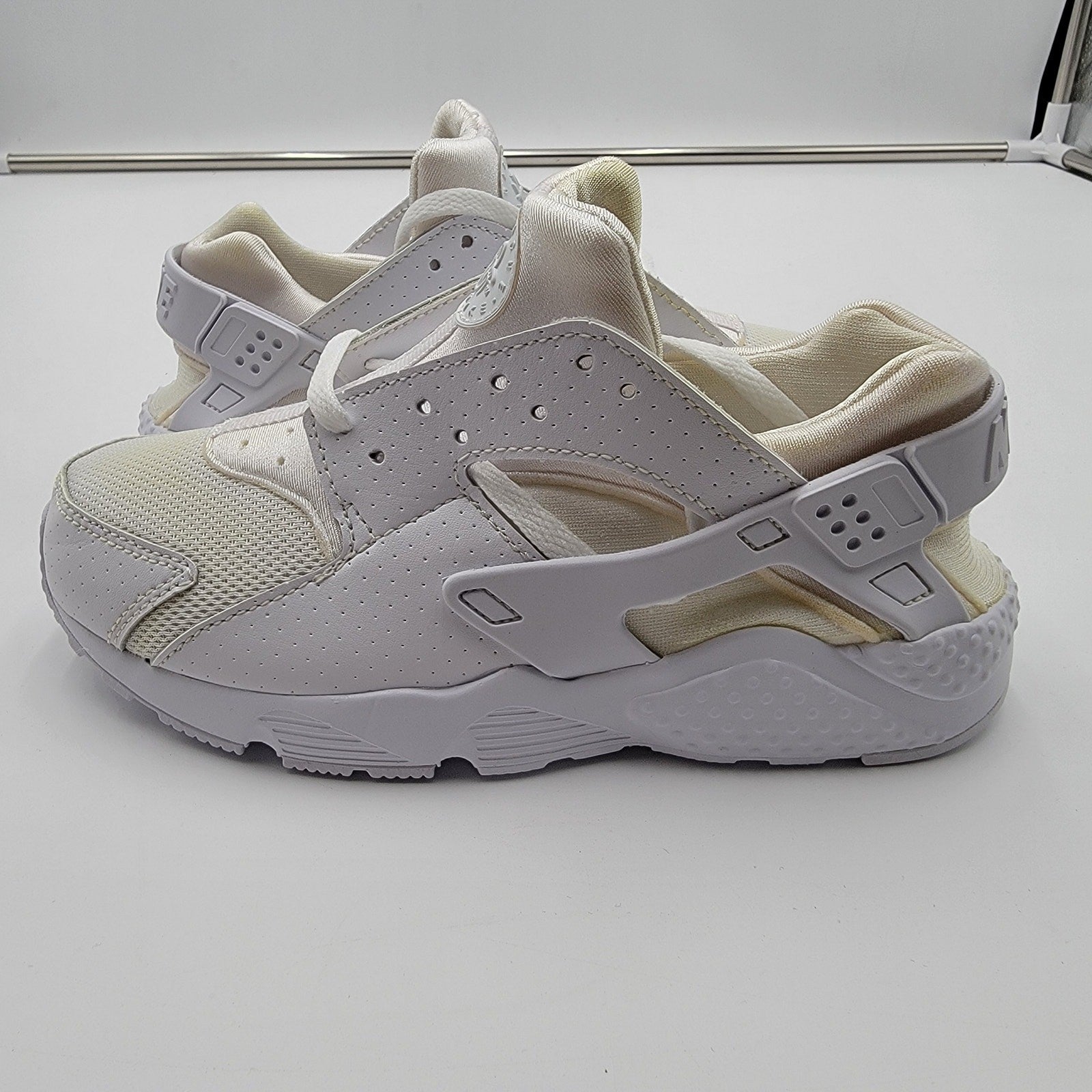 Nike Huarache Run PS 'White' Sz 2Y 7049491100