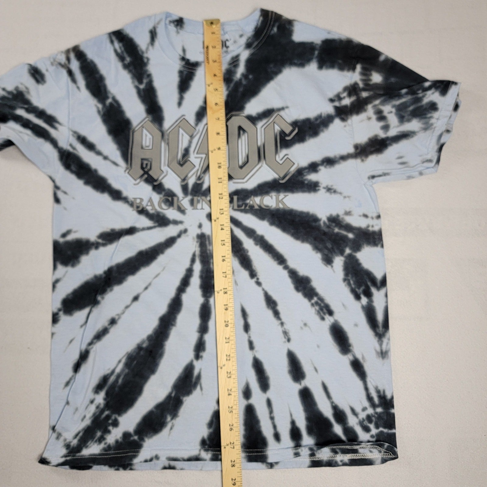 AC/DC Mens Medium Tie Dye Tshirt NWOT (650) Blue/Black4
