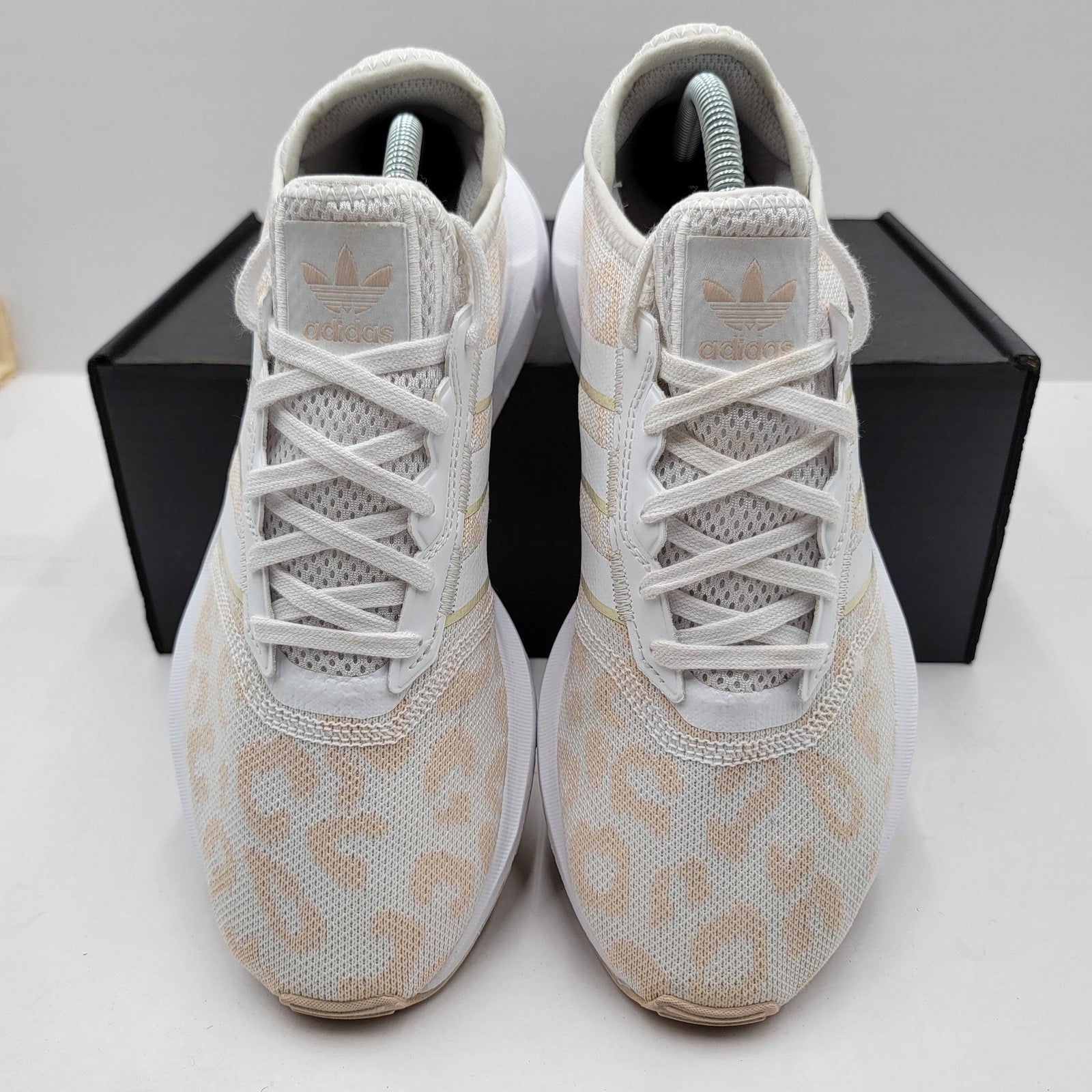Adidas Swift Run Shoes Wmns Sz 10 White Beige Leopard Print Athletic H01907