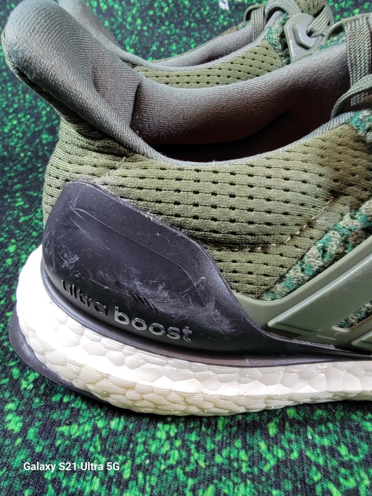 Adidas Ultraboost Olive Green Mens Size 7 Running Shoes Preowned Boost