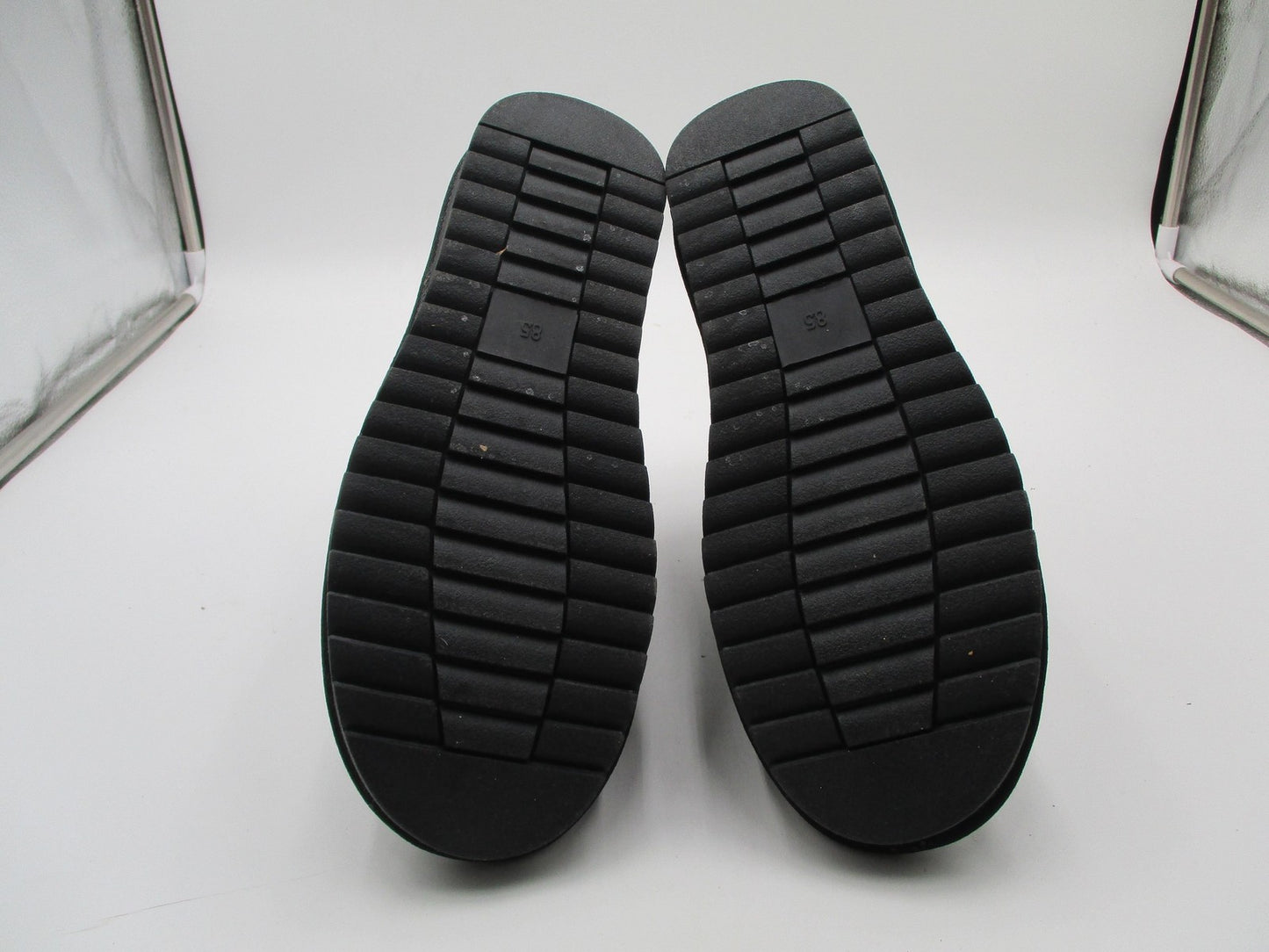 Cushionaire Womens Size 8.5 Black Faux Suede Shearling Lined Winter Boots7