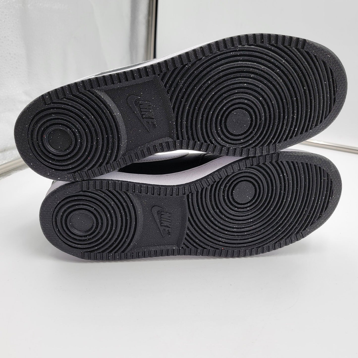 Court Vision Low 'Black White' Sz 10.5 HM98620014