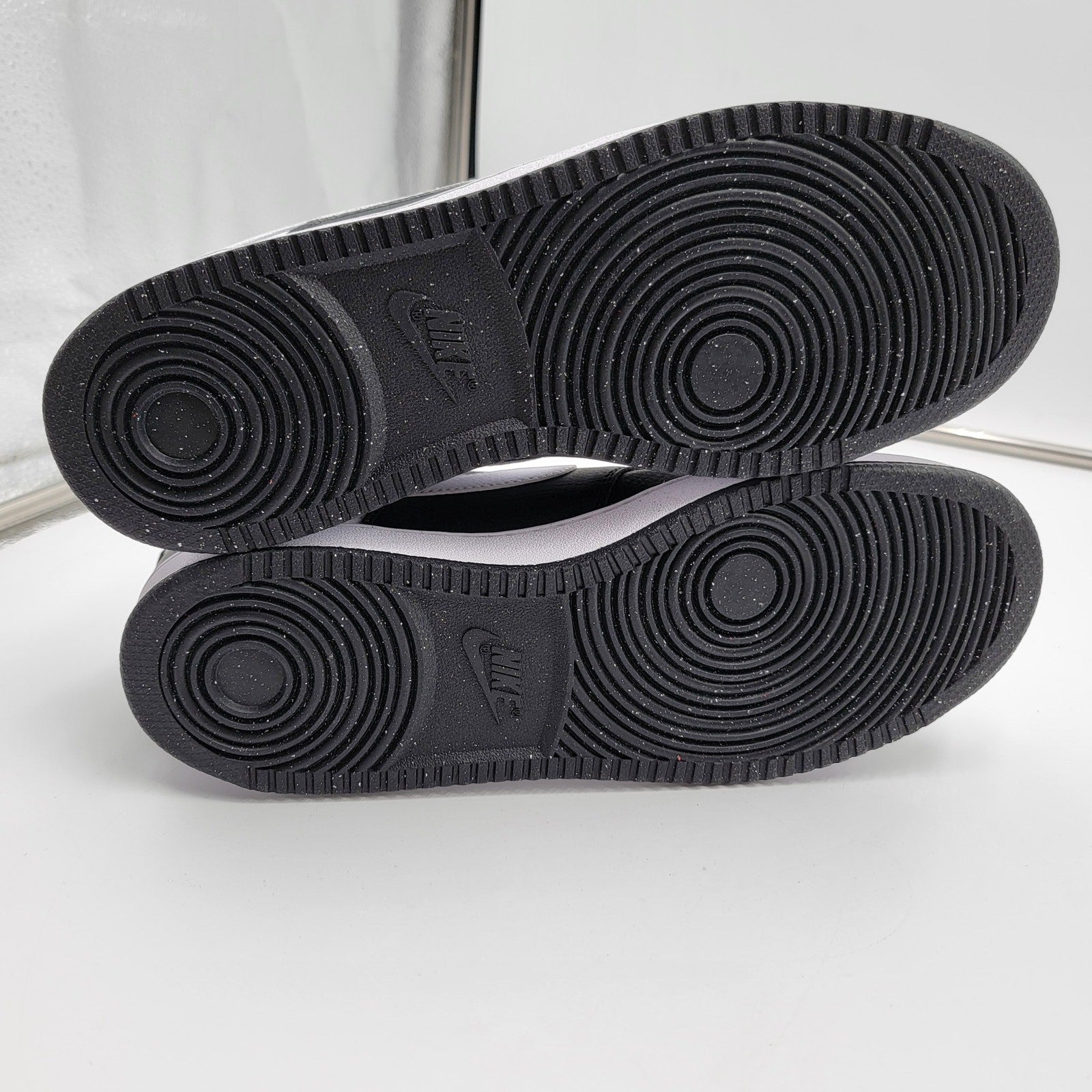 Court Vision Low 'Black White' Sz 10.5 HM98620014