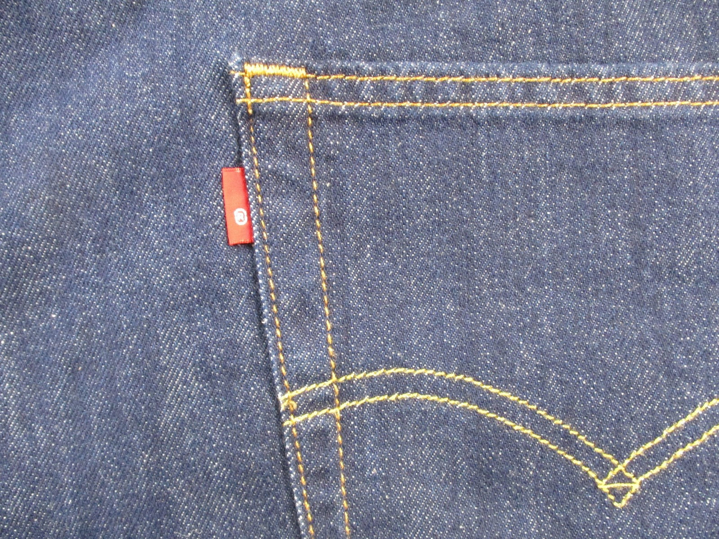 Levi's 469 Loose Shorts Mens 48 Blue Dark Wash Denim 9 Inseam Relaxed Fit 14192