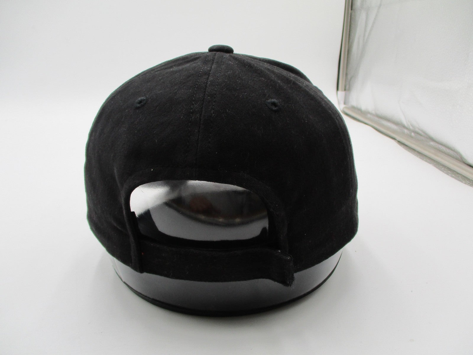 Chicago Blackhawks Hat Cap Strap Back One Size Black NHL Hockey Fan Favorite4